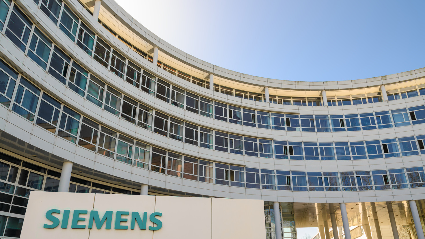 Siemens gloomy about future despite posting 2.64bn profits