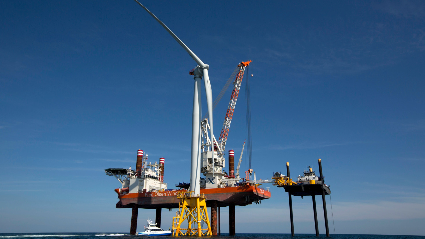 Price of offshore wind power drops by a third in 12 months